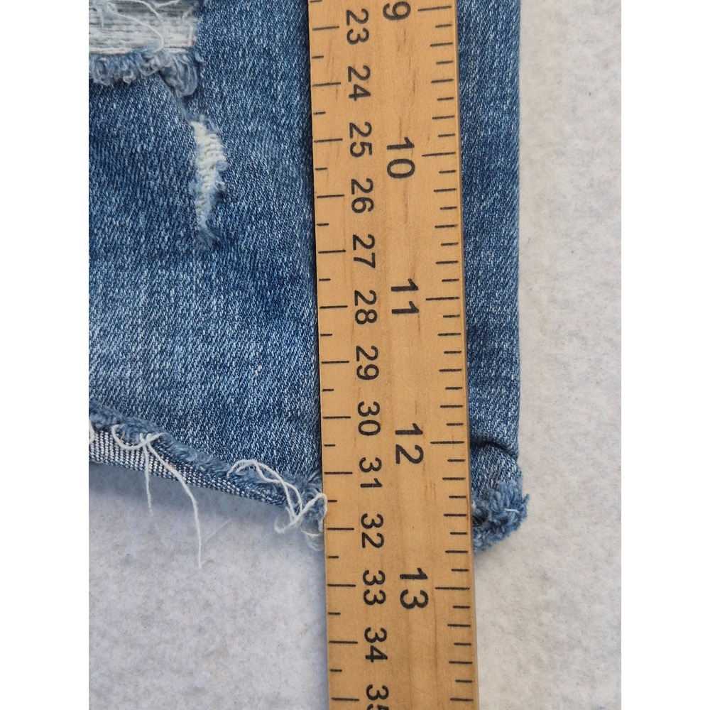 Universal Thread High Rise Midi Jorts Womens 8/29 Blue Distressed Raw Hem - Picture 11 of 14